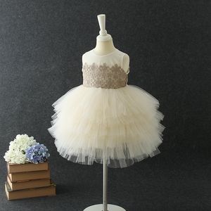 Vestido Dorado para Niñas de 1 Año, Vestido de Princesa con Tutú para Bebés, Ideal para Fiestas de Cumpleaños y Días Festivos - Product Image 2