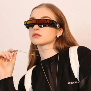 Gafas de Sol Polarizadas de Diseño Único con Protección UV400 para Conducir y Ciclismo Disponibles para la Venta - Product Image 3