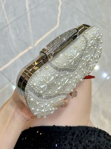 Cross-border European American Women's Polyester <b>Clutch</b> Bag Daily Use Small Capacity Pearl Beaded European American Tanjing - Product Image 2