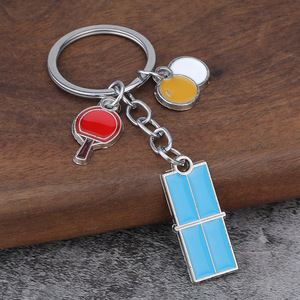 Porte-clés créatif Onemax 2026 en forme de terrain de football, breloques pour les amateurs de football, cadeau souvenir sportif, accessoires de mode, pendentifs - Product Image 4