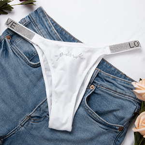 Mutandine Sexy da Donna a Vita Bassa con Laccetti Laterali e Strass LOVE, Comode in Seta Ghiaccio e Cotone - Product Image 2