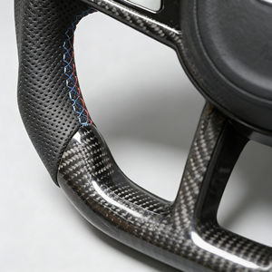Volante in Pelle Traforata e Fibra di Carbonio Personalizzato per BMW M3/4/5/6 <span class=keywords><strong>G20</strong></span> <span class=keywords><strong>G30</strong></span> X1/2/3/4/5/6 F30 F10 F15 F36 F20 F22 F31 - Product Image 4