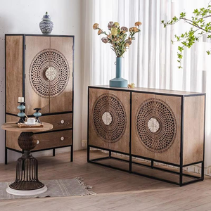 Buffet en bois décoratif, fabriqué à la main avec des sculptures florales complexes et de larges armoires de rangement pour salle à manger - Product Image 6