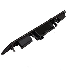 สวิตช์ไฟป้ายทะเบียนหลัง OEM รุ่น 8E0827574C3FZ ทำจากพลาสติก สำหรับรถยนต์ Audi A4 Avant ปี 03-09 - Product Image 1