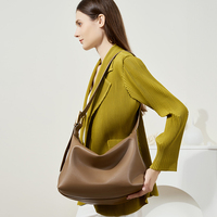 Sac fourre-tout en cuir véritable, style bohème vintage, fabriqué à la main, résistant à l'usure et durable pour femmes, vente en gros par le fabricant