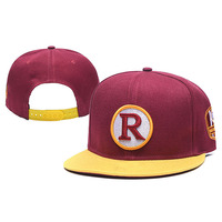 Casquette de basketball ajustable à 6 panneaux en PVC, style sportif urbain, décontractée, pour adulte, hip-hop, à visière plate, toutes saisons, modèle Lettre D