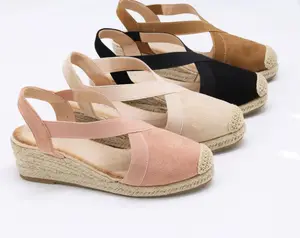 2024 printemps et été rétro Baotou paille tissée sandales compensées sandales à bout compensé à sangle croisée, sandales grande taille pour femmes - Product Image 1