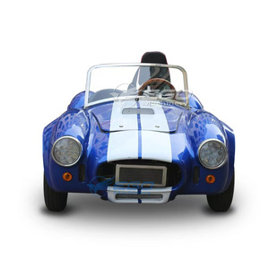 Auto Clásico Eléctrico Convertible de 4 Ruedas, Estilo Vintage, Opciones de Color Plateado, Rojo y Azul - Product Image 6