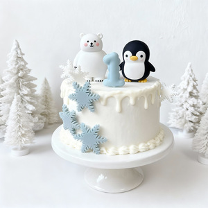 Set Decorativo per Torte Invernali <span class=keywords><strong>con</strong></span> <span class=keywords><strong>Animali</strong></span>, Orso Polare, Pinguino, Fiocchi di Neve Blu Ghiaccio e Topper Numerico per Feste a Tema Ghiacciato - Product Image 1