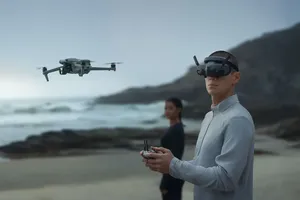 Gafas DJI <span class=keywords><strong>3</strong></span> con Pantalla OLED de 1080p, Frecuencia de Actualización de 100 Hz, Certificación Rheinland de Baja Luz Azul para DJI Avata <span class=keywords><strong>2</strong></span>/Mini 4 Pro/Air <span class=keywords><strong>3</strong></span>/Neo - Product Image 5