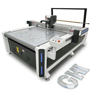 Machine de découpe à couteau oscillant CNC REMEYA à haute efficacité pour panneaux KT et papier ondulé, destinée à l'industrie publicitaire - Product Image 1
