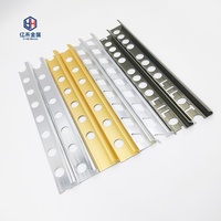 Le plus récent profil de garniture de carreaux de céramique en aluminium de style moderne pour balcon décoratif pour les applications hôtelières