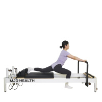 Reformer de Pilates en cuir microfibre super résistant MJD-M102A avec chariot en aluminium et chêne blanc
