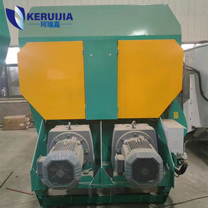 Mélangeur horizontal TMR monté sur tracteur pour le broyage et le mélange d'aliments pour bovins et ovins - Product Image 5