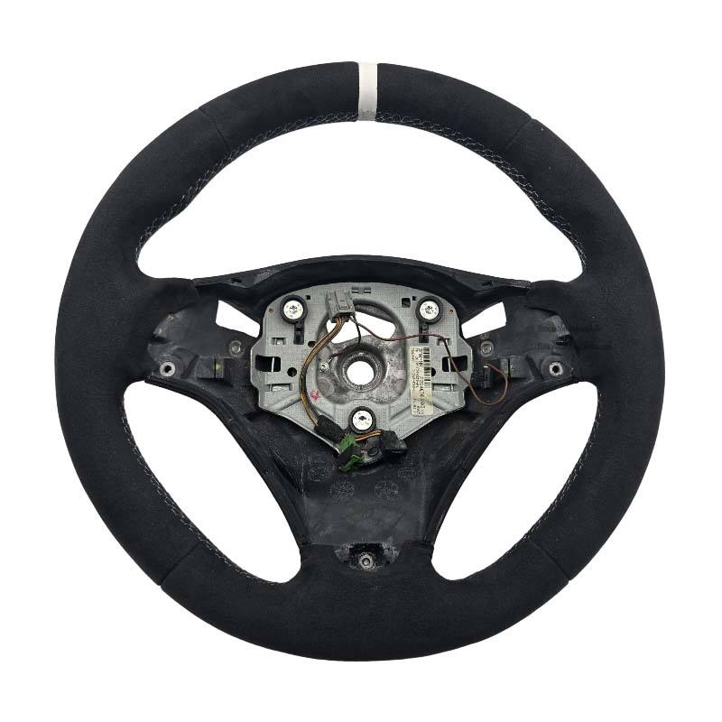 ชุด M + Alcantara + แถบเย็บสีขาว + ไม่มีรู