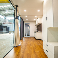 Maison conteneur de luxe portable, préfabriquée, solaire, pliable et extensible avec panneaux, batterie et piscine