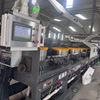 Machine de nettoyage et de polissage automatique à bande abrasive robuste pour la fabrication des métaux