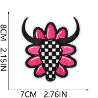En gros, Badges thermocollants personnalisés roses brodés style western, thème cowgirl, motif crâne de taureau pour chapeaux et vestes, prêts à expédier