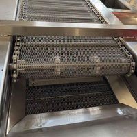 Ligne de production automatique de poisson frit, machine à frire les petits poissons, ligne de friture continue du poisson