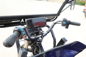 <span class=keywords><strong>รถ</strong></span>สามล้อไฟฟ้าสำหรับผู้ใหญ่แท็กซี่โดยสารอเนกประสงค์<span class=keywords><strong>พร้อม</strong></span><span class=keywords><strong>หลังคา</strong></span>ห้องโดยสารแบบเปิดหลังคา<span class=keywords><strong>รถ</strong></span>สามล้อสำหรับผู้โดยสาร - Product Image 4