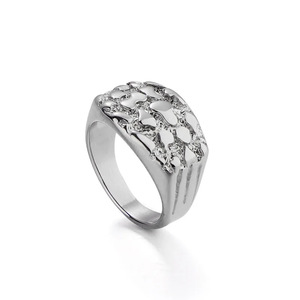 Geometric square irregular pattern ring for women, light luxury, niche, high-end, non fading hand accessory - Product Image 2