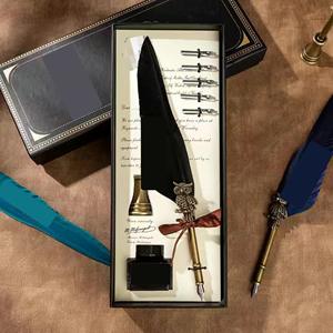 Ensemble cadeau de <span class=keywords><strong>calligraphie</strong></span> gothique de luxe, 5 plumes métalliques, <span class=keywords><strong>plume</strong></span> à plumeau en <span class=keywords><strong>plume</strong></span> de hibou, stylo à encre, sceau à cire, <span class=keywords><strong>porte</strong></span>-stylo pour l'écriture - Product Image 5