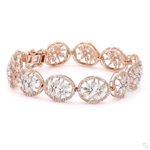 Bracelet élégant en or et diamants pour femmes, style haut de gamme, finition polie, léger et confortable, bijoux pour un usage quotidien - Product Image 4