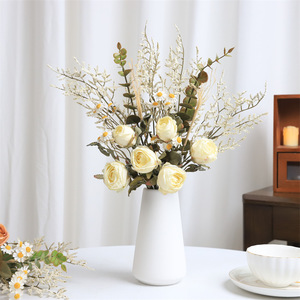 Bouquet de roses artificielles Qingyu Chronicle, fleurs en soie orange, blanches et roses, arrangement de fleurs séchées, décoration intérieure, table de mariage - Product Image 2