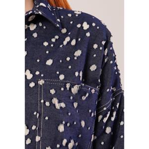 Camisa de Mezclilla Azul con Aspecto Desgastado para Mujer, Marca Lustrin, Blusa de Manga Larga con Botones, Mezcla de Algodón, para Uso Casual, Venta al Por Mayor - Product Image 6