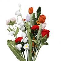 Kreative Handgemachte Gestrickte Wollgarn-Kunstlilien Gehäkelte Frische Zarte Blumensträuße Süße Fertige Blüten