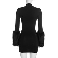 Y4410 - Robe courte moulante à manches longues pour femme, col montant, avec poignets en fausse fourrure, coupe ajustée, élégante, pour soirée ou club