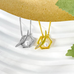 Collier pendentif en perles d'eau douce naturelles en argent sterling S925 classique avec bijoux pour femmes à la mode en zircon de qualité supérieure - Product Image 4