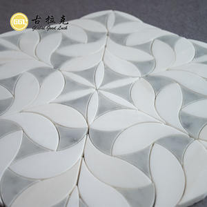 Mosaico de Mármol Floral con Diseño de Chorro de Agua para Decoración de Paredes en Centros de Spa, Bienestar y Salas de Meditación - Product Image 4