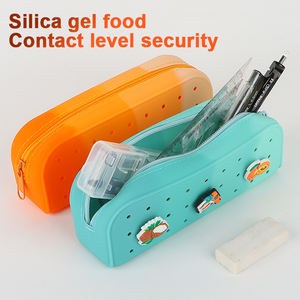 Trousse à crayons en silicone multifonctionnelle pour enfants Trousse à crayons multi-usage amusante et élégante pour le bricolage Designer Charms & Croc - Product Image 2