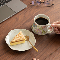 Tasse à café et soucoupe de style français floral, mug premium, céramique artistique créative, style vintage, visuellement saisissant