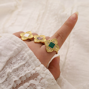 Miradia Cung Điện Phong Cách Của Phụ Nữ Đồ Trang Sức 18K Vàng-Mạ Thép Không Gỉ Dát Với Màu Xanh Lá Cây <span class=keywords><strong>Shell</strong></span> Có Thể Điều Chỉnh Không Phai Mở Vòng - Product Image 4