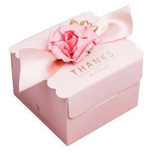 Vente en gros d'emballage de fournitures de mariage boîte cadeau de cadeaux de fête d'anniversaire boîte à bonbons de mariage en papier pliable vide rose - Product Image 1