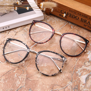 Montures de lunettes transparentes en métal à motif floral, rondes, à monture complète, légères, pour femmes, style vintage tendance - Product Image 1