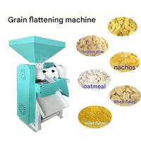 Machine multifonctionnelle pour l'aplatissement des céréales, pour les applications de broyage du maïs, du blé, de l'avoine et du malt