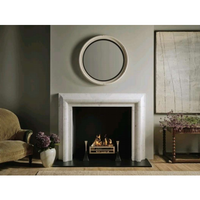 Ensemble de cheminée contemporain en marbre beige, avec cadre en acier intégré, design CAO personnalisé et fabrication sur mesure