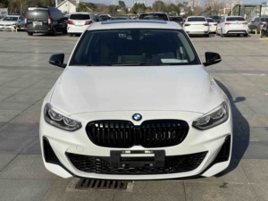 <span class=keywords><strong>BMW</strong></span> <span class=keywords><strong>Serie</strong></span> <span class=keywords><strong>1</strong></span> <span class=keywords><strong>2022</strong></span> 125i M Sport Night Edition Usado Barato, Inventario de Concesionario, Sedán para Exportación, Autos Usados de <span class=keywords><strong>Segunda</strong></span> <span class=keywords><strong>Mano</strong></span> - Product Image 2