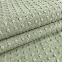 Ensemble de rideaux de douche gaufrés en tissu polyester de luxe robuste 256GSM 12 rideaux de bain à crochet en plastique pour salle de bain