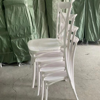 Chaises Chiavari en plastique blanc pour événements à vendre Chaise Chiavari pour banquet de mariage