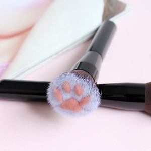 Brocha de Maquillaje de Marca Privada con Forma de Pata de Gato, de Fibra Suave y Mango de Madera, para Maquillaje Facial - Product Image 4