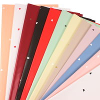 Papier d'emballage floral en forme de cœur romantique de style simple, de qualité supérieure, épaissi, imperméable, pour bouquets, fournitures pour fleuristes
