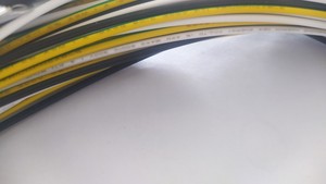 Kabel Konektor DC 2-pin 3-pin 5-pin Kustom Pabrik QUANWEI untuk Sambungan Mesin Internal - Product Image 4