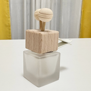 Premium <span class=keywords><strong>Car</strong></span> <span class=keywords><strong>Vent</strong></span> <span class=keywords><strong>Clip</strong></span> Diffusor-10ml matt gefrostete, auslaufs ichere Glasflasche für Aroma therapie und Luft erfrischung mit ätherischen Ölen - Product Image 3