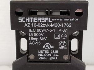 SCHMERSAL 16-02ZVK-M20-1762 สวิตช์ล็อคเพื่อความปลอดภัย 2 NC - Product Image 1