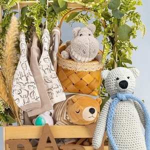 Étagère de rangement pour bébé en bois de bambou 36,7x23,5x50cm multifonctionnelle avec poignées pour l'organisation des vêtements et des jouets - Product Image 1