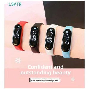 <span class=keywords><strong>Orologio</strong></span> <span class=keywords><strong>Digitale</strong></span> LED Sportivo <span class=keywords><strong>da</strong></span> Esterno Impermeabile con Touchscreen, Nuovo Modello 2026, Vendita all'Ingrosso, Unisex per Ragazzi, Ragazze, Bambini e Donne - Product Image 4